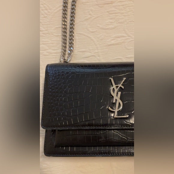 Stunning Black Bag - Picture 2 of 5